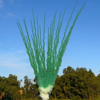 Дневной веерный салют СУ0204912 Зеленый, Green smoke with silver chrys.mine, 36 залпов, 1,2