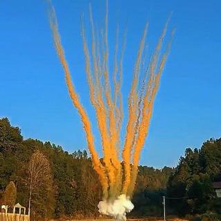 Дневной веерный салют СУ0502512 Оранжевый, 25 залпов, 1,2